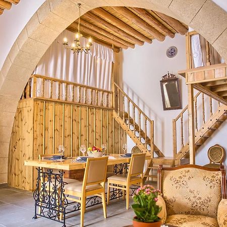 Stone Arch Villa Malona Village Bagian luar foto