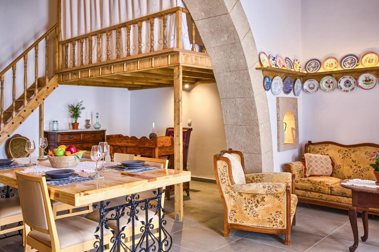 Stone Arch Villa Malona Village Bagian luar foto