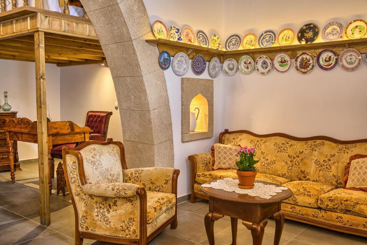 Stone Arch Villa Malona Village Bagian luar foto