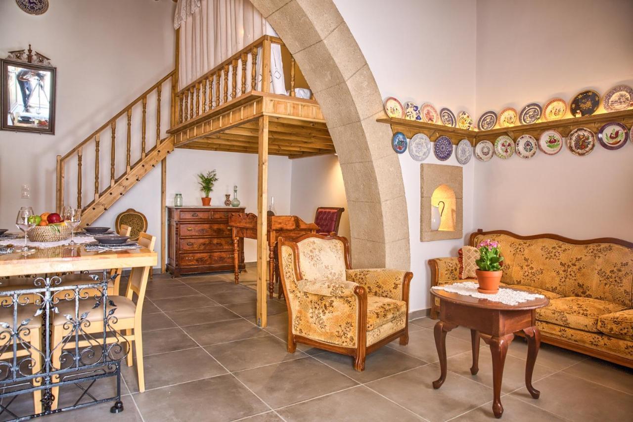 Stone Arch Villa Malona Village Bagian luar foto