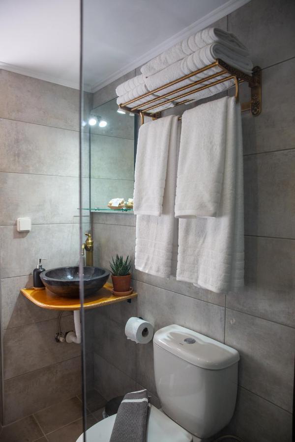 Stone Arch Villa Malona Village Bagian luar foto