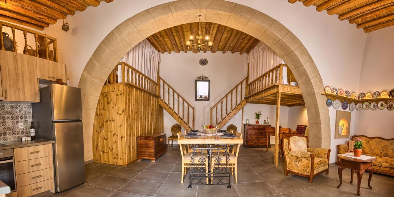 Stone Arch Villa Malona Village Bagian luar foto