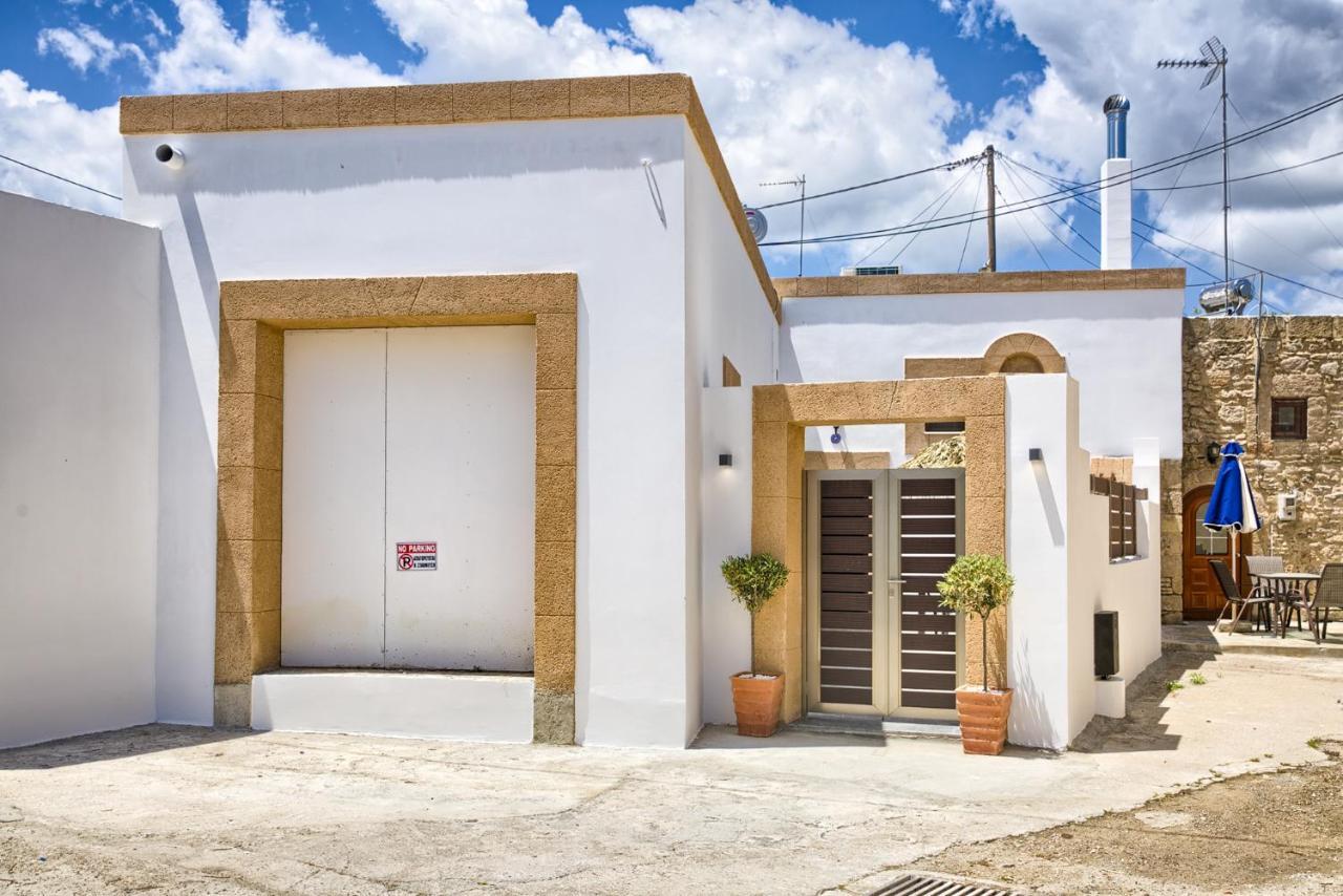 Stone Arch Villa Malona Village Bagian luar foto